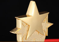 금은 3D를 가진 청동에 의하여 개인화된 트로피 컵 330mm 고도는 별을 새겼습니다